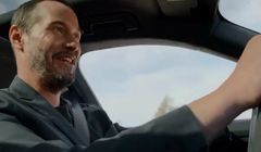 Ekscytujący wyścig w reklamie Porsche, w spocie Keanu Reeves