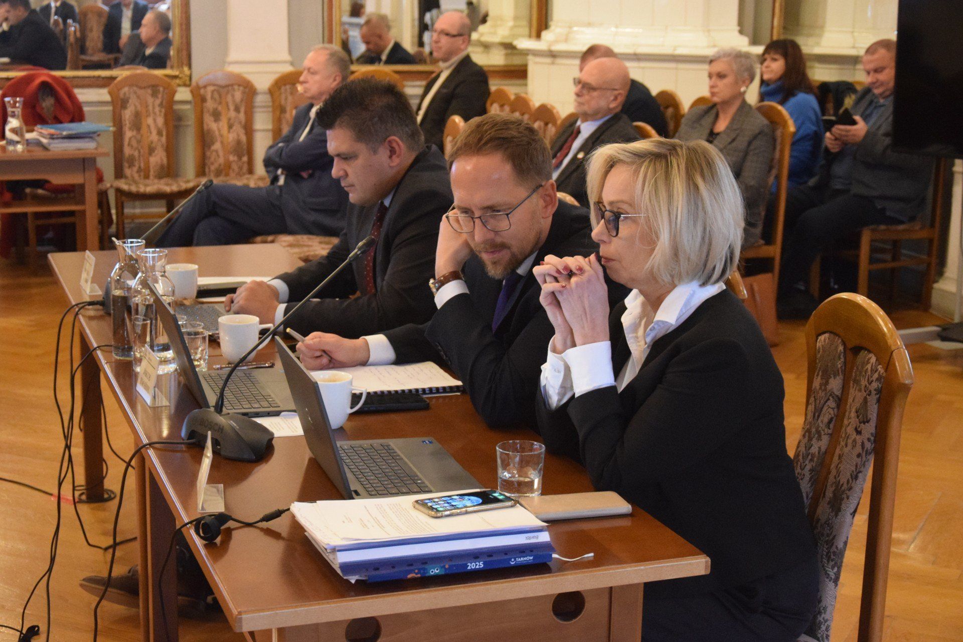 Radni długo dyskutowali nad połączeniem XXI LO Sportowego i SP nr 20 w Tarnowie w Zespół Szkół Sportowych