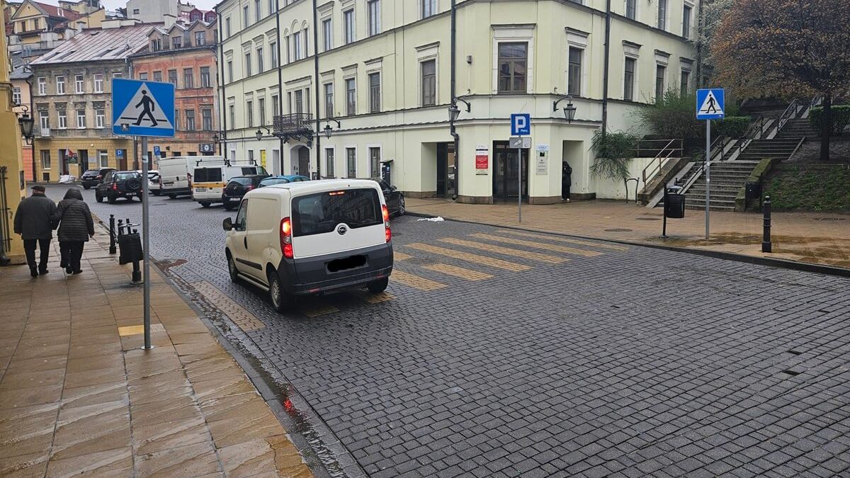 Przejście dla pieszych na ul. Kowalskiej w Lublinie