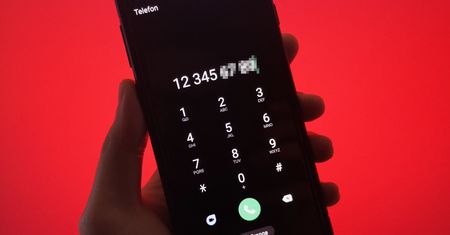Dzwoni "telefon z banku"? Te słowa powinny dać ci do myślenia