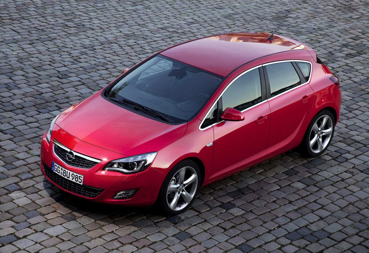 Opel Astra J