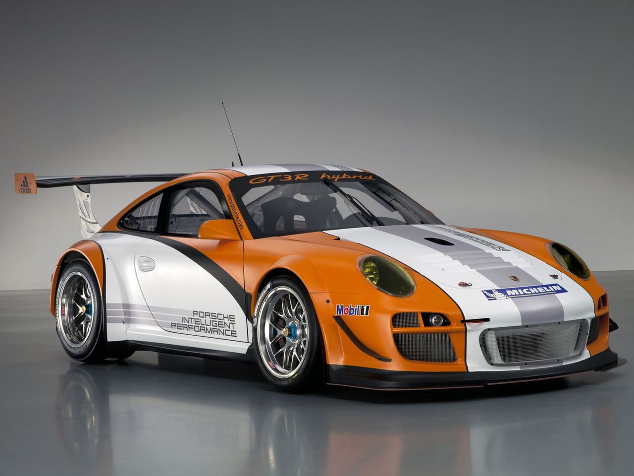 Porsche 911 GT3 R Hybrid 2.0 fot.4