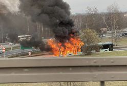 Utrudnienia na A4. Autobus stanął w ogniu