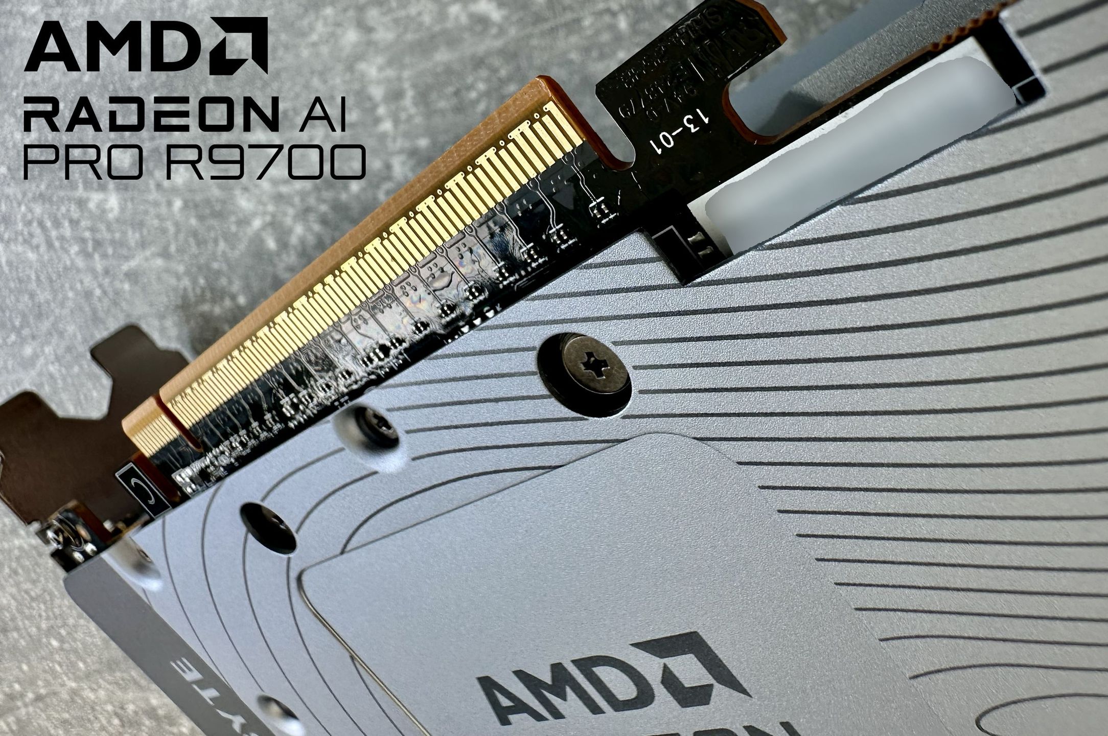 GIGABYTE Radeon AI PRO R9700 32 GB