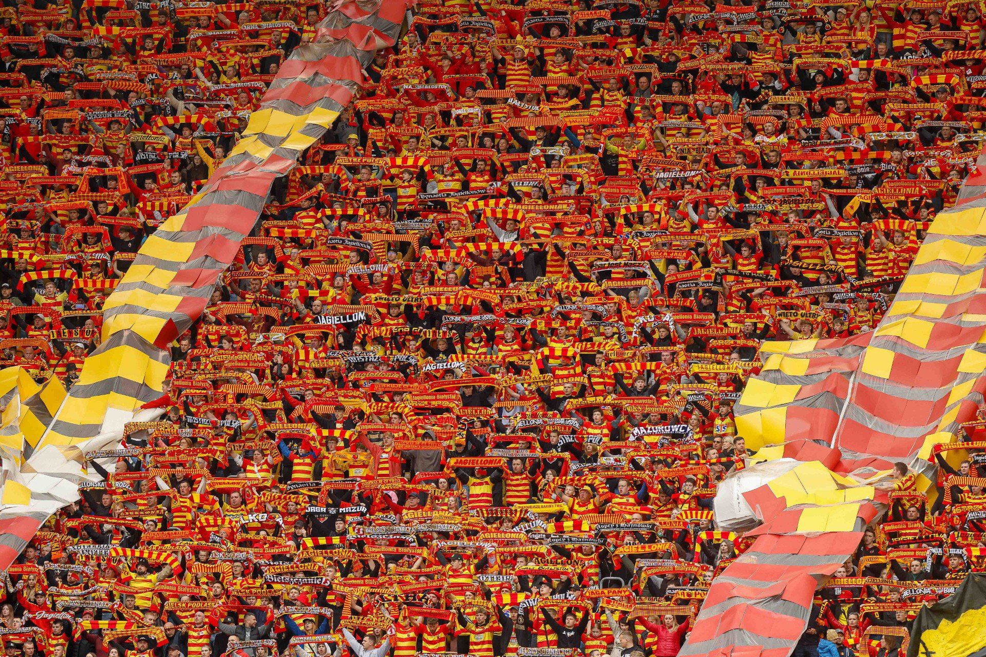 Kibice na meczu Jagiellonia - Pogoń Szczecin