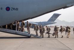 Wojsko USA opuściło Afganistan. Tysiące ludzi wciąż czekają na ewakuację