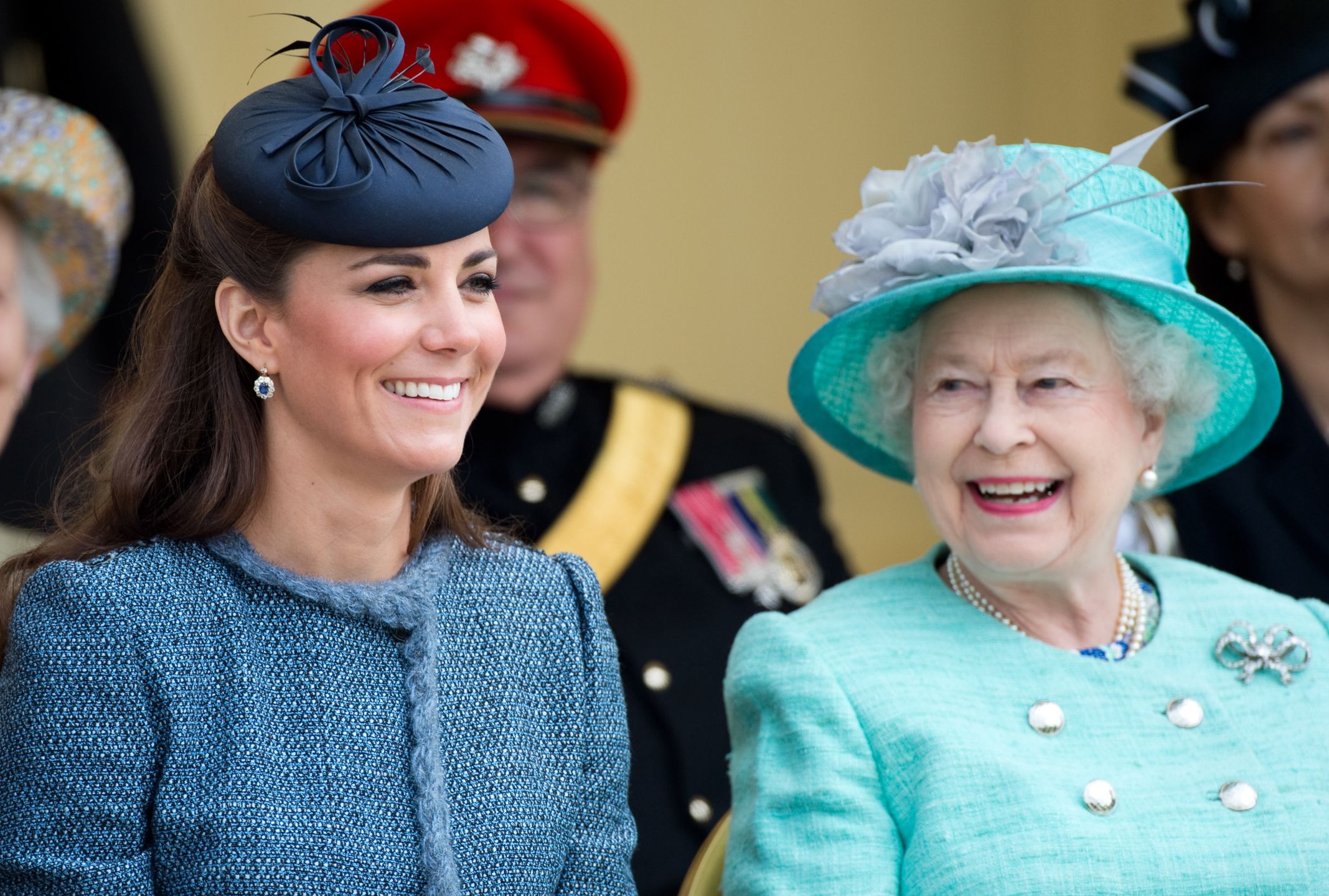 Pałac zareagował na krytyczny artykuł o księżnej Kate! Meghan nie miała tyle szczęścia... 