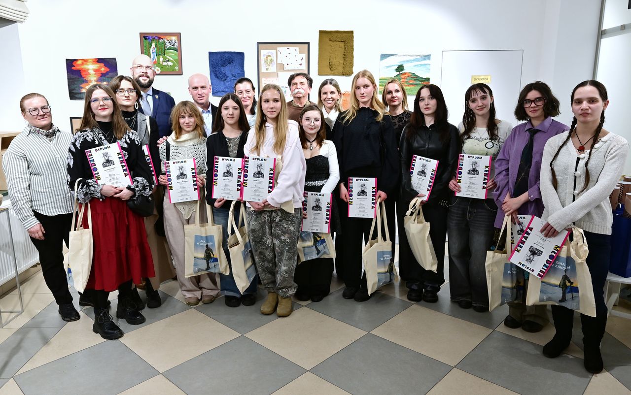 Zakopane: wernisaż wystawy "Młodzież Kenara"