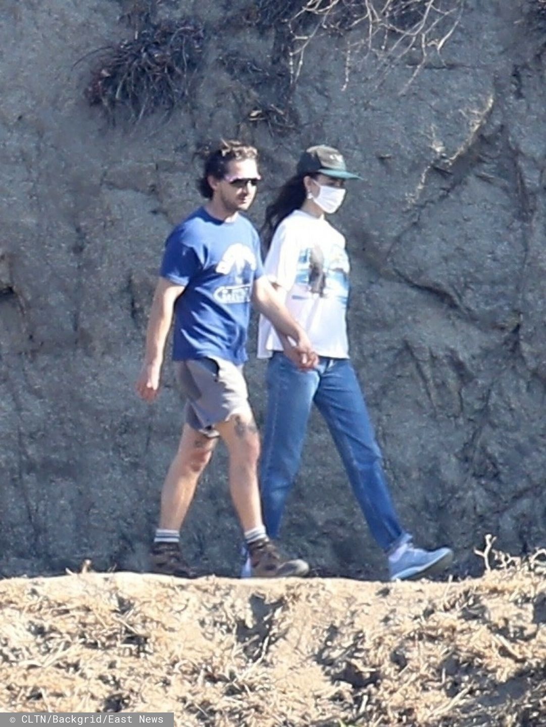 Shia LaBeouf i Margaret Qualley spacerują w kalifornijskim słońcu
