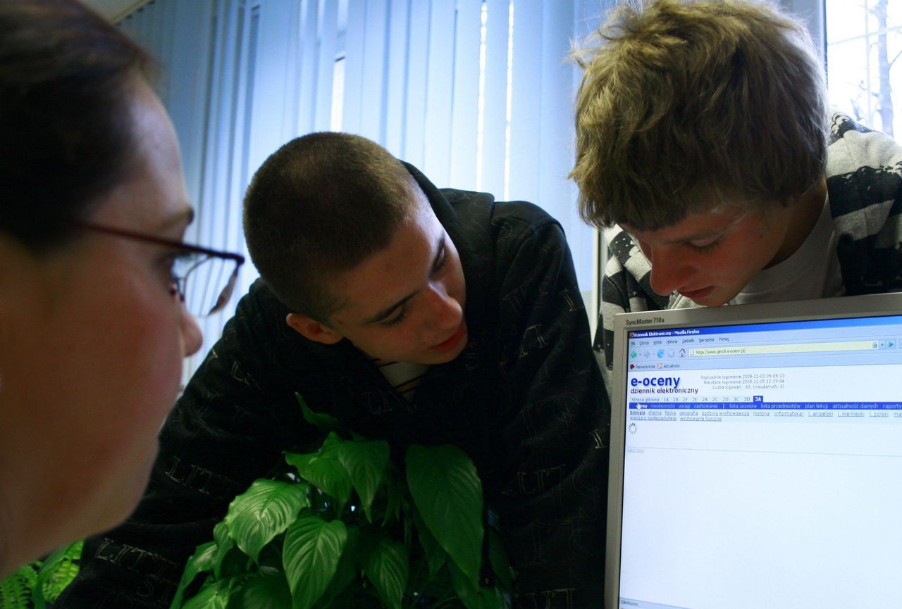 Awaria systemu informatycznego w Tarnowie. Uczniowie i rodzice nie mieli dostępu do e-dziennika, a część nauczycieli nie dostała pensji