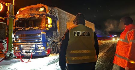 Śnieżyca uderzyła ponownie. Paraliż na północy