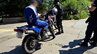 Jeździł po lesie crossem. 20-latek nie miał uprawnień, a motocykl badań i ubezpieczenia