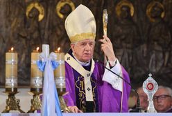 Biskup Dzięga dostał nagrodę KUL. Ojciec Gużyński nie krył zażenowania