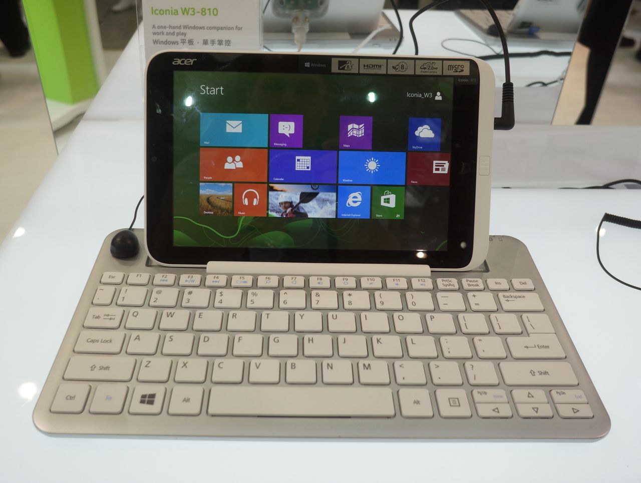 Acer Iconia W3, czyli Windows na 8 calach [wideo]