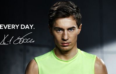 „Challenge yourself. Every day” - Kamil Stoch reklamuje 4F (wideo)