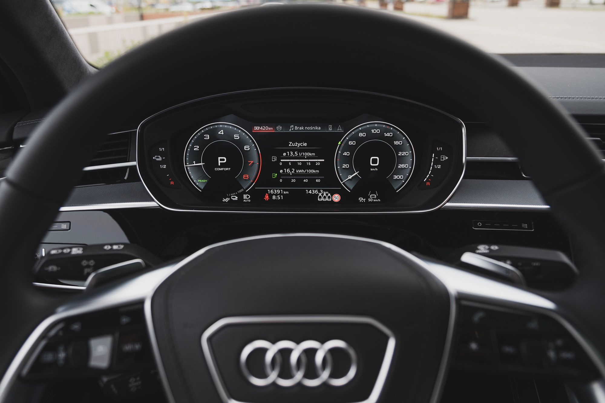 Audi A8 L 60 TFSI e Quattro (2025)