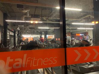 Już nie czekają. Siłownie wznowiły działalność mimo zakazów