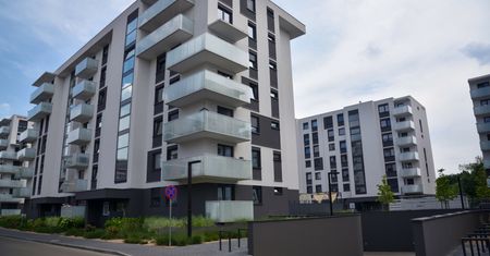 Studenci wracają do miast. Nawet 1200 zł za pokój, 2 tys. zł za kawalerkę