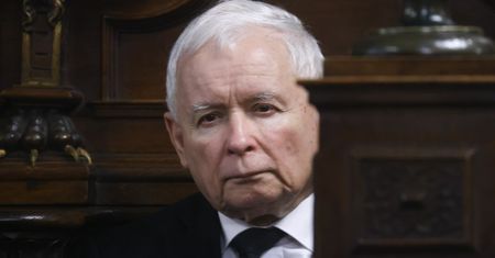 Zdaniem Hołowni Kaczyński złamał jedno z przykazań. "To obrzydliwe"