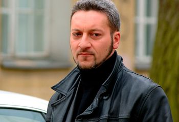 Grał Osę w "Plebanii". Tak wygląda dziś