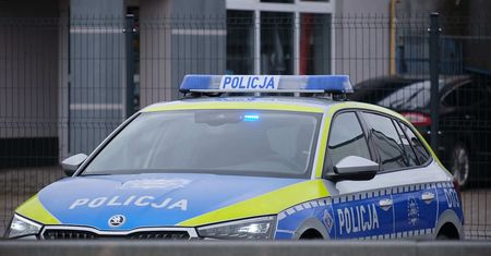 Alarm w garnizonie lubelskiej policji po naruszeniu przestrzeni powietrznej. W powiecie bialskim odnaleziono uszkodzonego drona