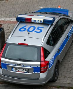 Atak nożownika w Warszawie. "Sam zgłosił się na policję"