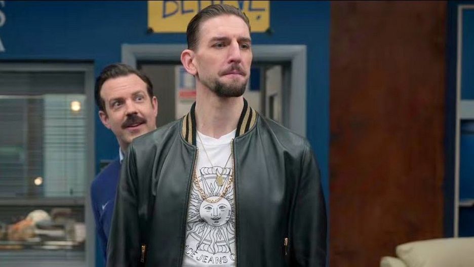 Maximilian Osinski wcielił się w "Ted Lasso" w postać Zavy