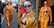 Wydekoltowana Kim Kardashian paraduje w skórzanym kombinezonie po włoskich ulicach (ZDJĘCIA)