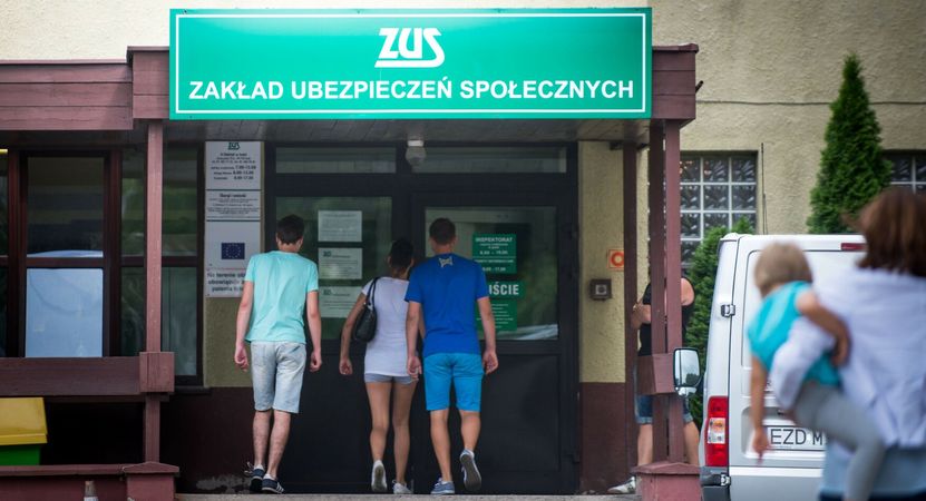 ZUS "cudownie ją uzdrowił". System wymaga rewolucji