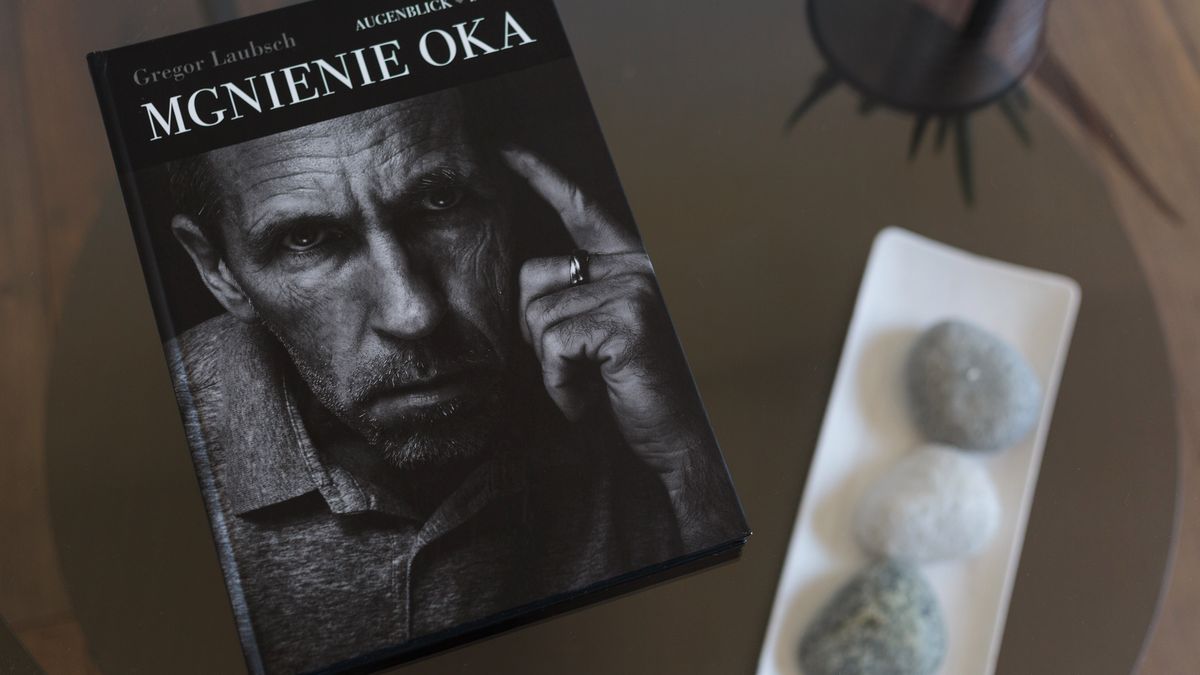 Czym jest tytułowe „Mgnienie Oka” Gregora Laubscha? 1