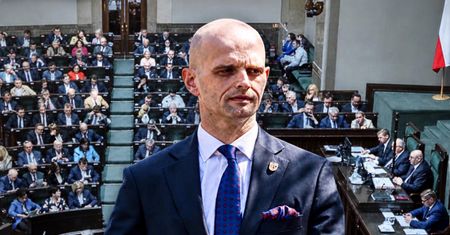 Lex Ziemkiewicz czeka w Sejmie. Skazany polityk PSL może stracić stanowisko