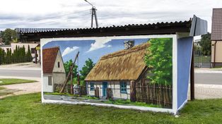 Portal Czasu w Starej Łubiance - nowy mural przenosi mieszkańców 100 lat wstecz