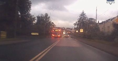 Wideo: Kierowca autobusu zgarnął 30 punktów. Wszystko się nagrało