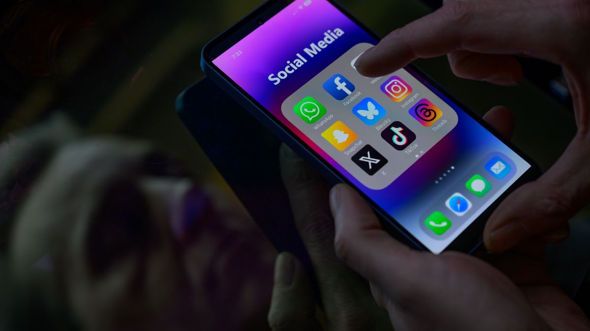 Zablokowali Facebooka. Tak chcą walczyć z dezinformacją