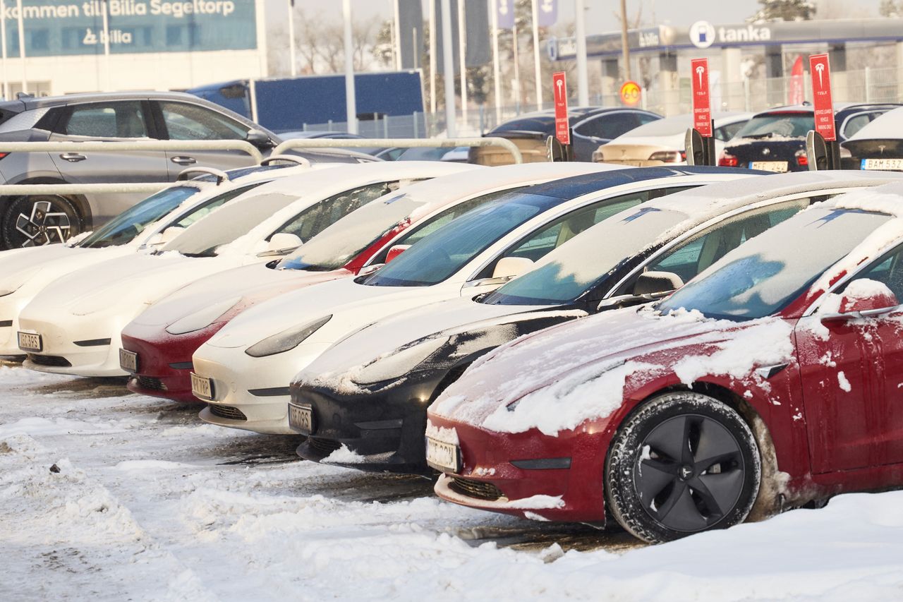 Teslas were grounded in Sweden, the rest of Scandinavia joins the strike.