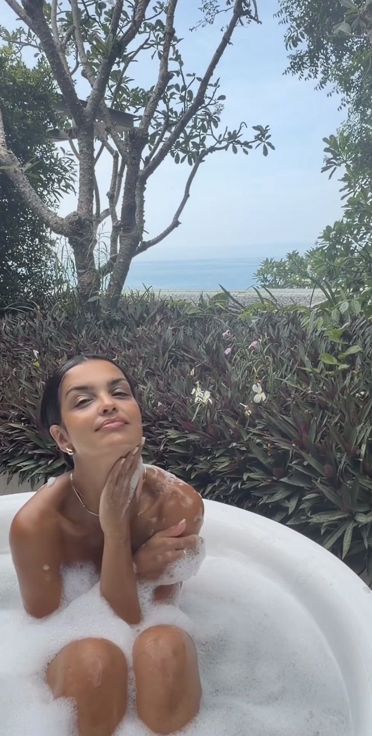 Klaudia El Dursi relacjonuje wakacje 