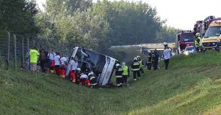 Węgry. Wypadek autokaru z Polakami. Jedna osoba nie żyje, ponad 30 rannych. Mamy odpowiedź MSZ