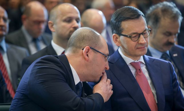 Nowa partia Morawieckiego? "Ktoś chce wciągnąć prezydenta w partyjne gierki"