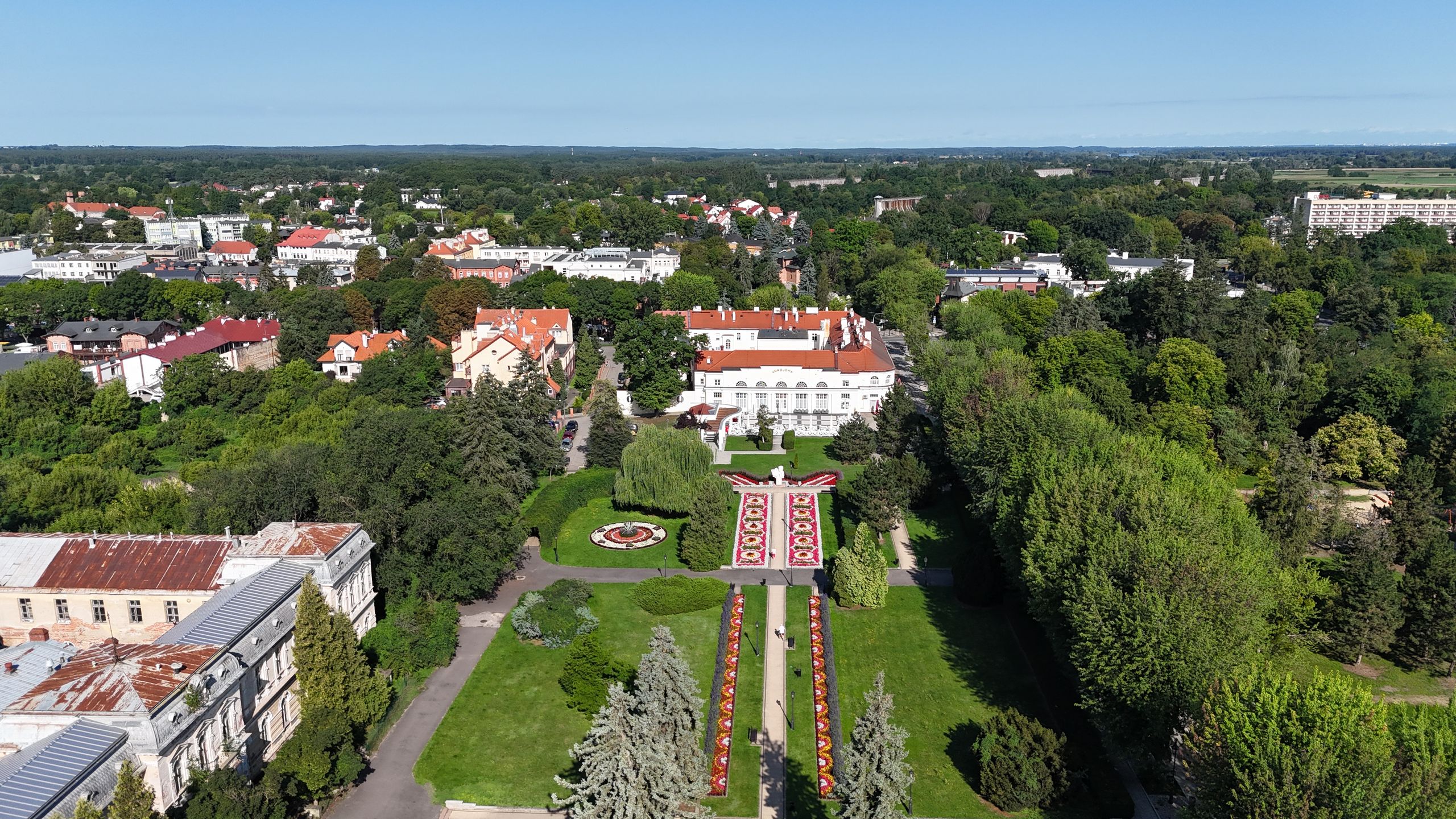 Dywany kwiatowe zdobią Ciechocinek