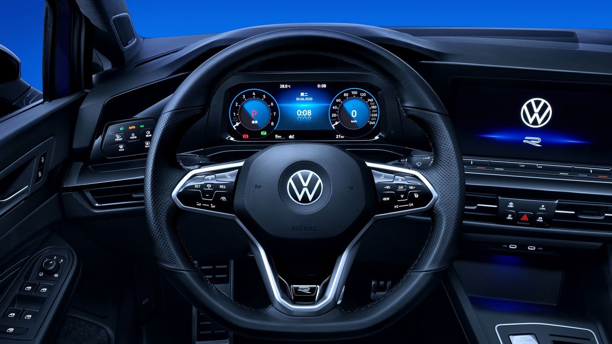 Volkswagen Golf 8 - wnętrze