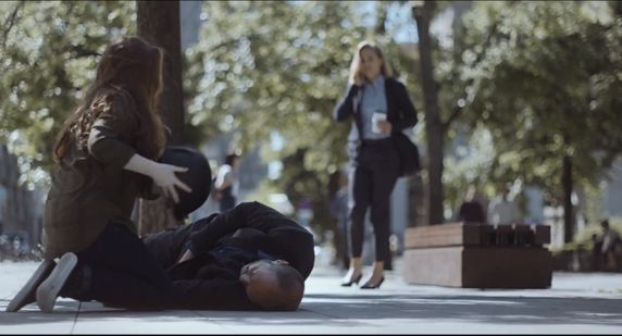 AXA w nowej kampanii edukuje na temat zasad pierwszej pomocy