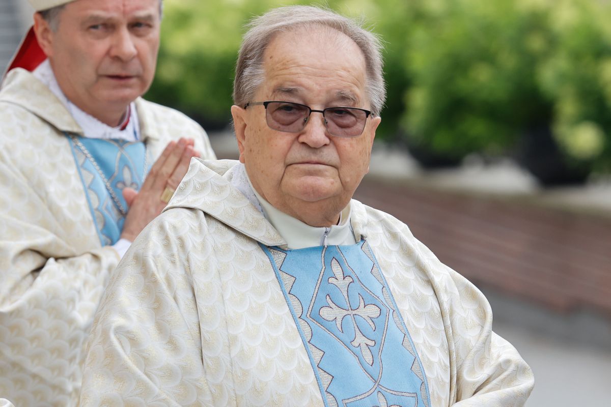 O. Tadeusz Rydzyk podczas mszy świętej. Częstochowa, 10.07.2022 r.