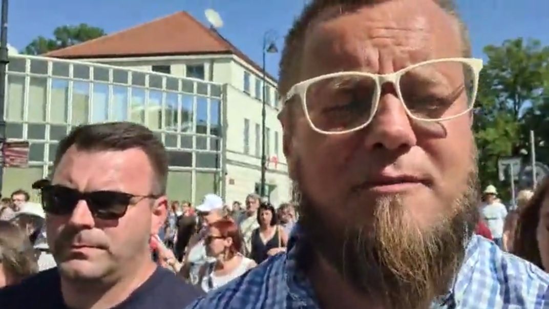 Paweł Tanajno nieustannie przekonuje, że nie ma żadnego koronawirusa.