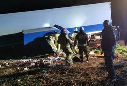 Mazowieckie. Zderzenie ciężarówki i busa. Cztery osoby nie żyją