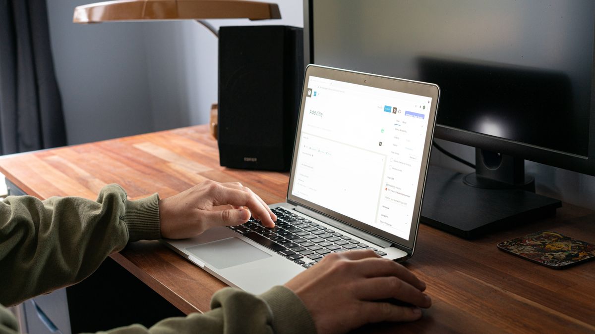 Przesyłanie maili, pisanie 