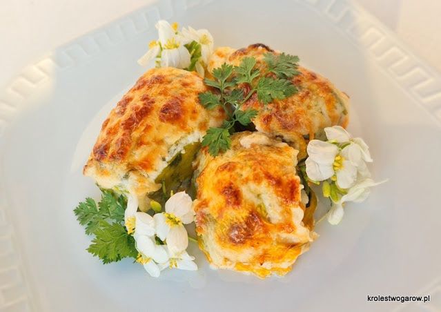 Courgette flowers stuffed with spinach and rice - Delights