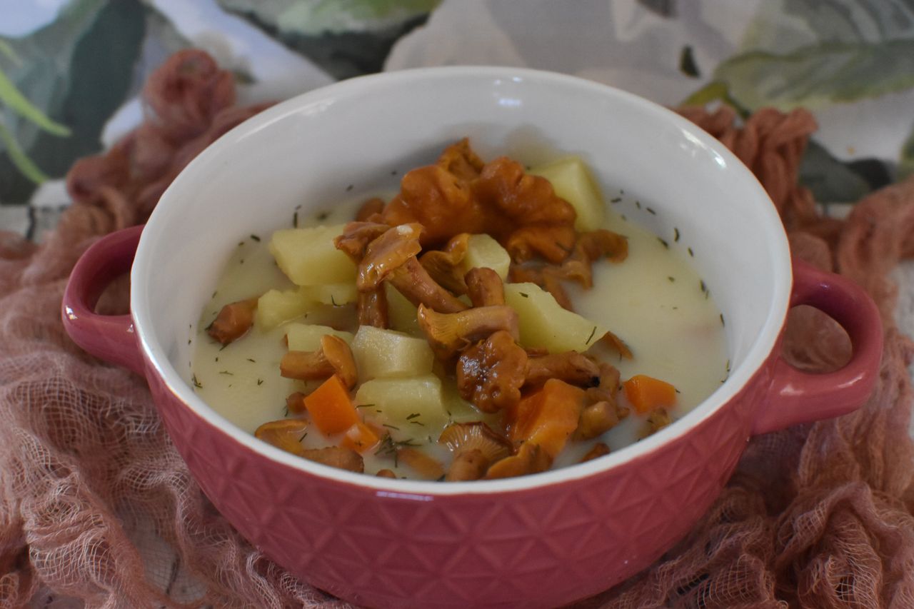 Aromatyczna zupa z kurkami