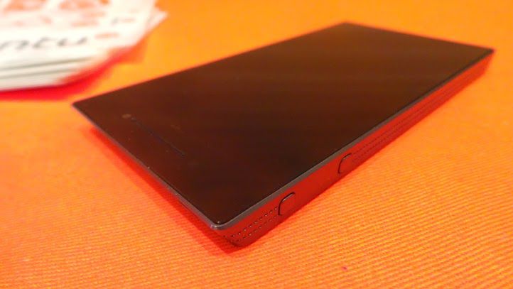W skrócie: Ubuntu Edge na zdjęciach, możliwy wygląd Galaxy Note'a III, iPhone 5C w październiku