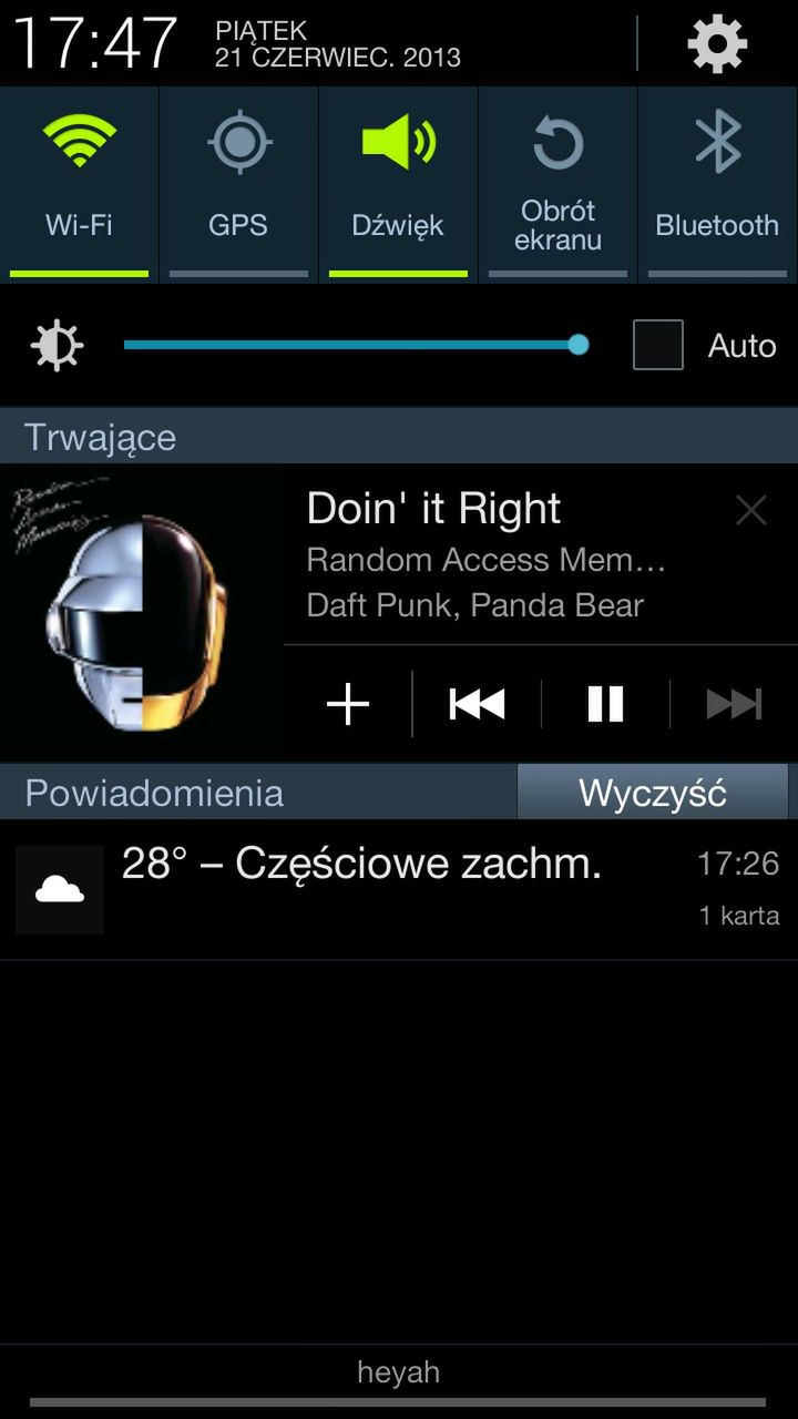 W skrócie: drogi "tani iPhone"; Spotify na Androida odświeżone; kreatywna reklama Lumii 925 4