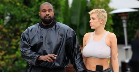 Kanye West ZAKAZAŁ swojej młodszej o 18 lat żonie... MÓWIĆ! Decyduje też o jej ubiorze i diecie. Bliscy kobiety są przerażeni